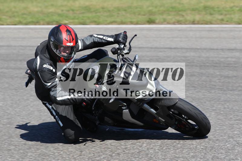 /Archiv-2025/48 25.08.2025 Cornu Master School ADR/blau-bleu/47